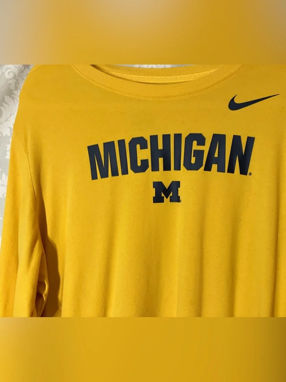 Nike Michigan (M)  Long Sleeve Top XL